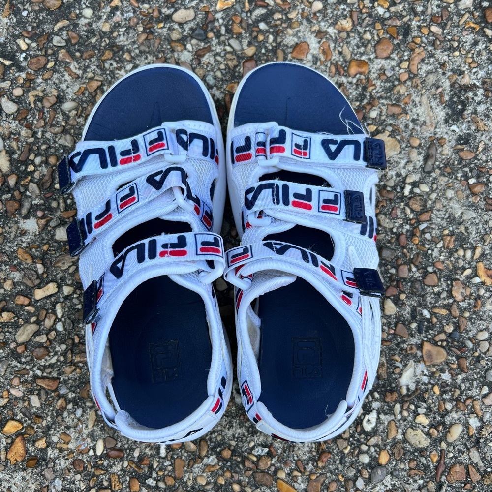 Used Fila Disruptor Sandals